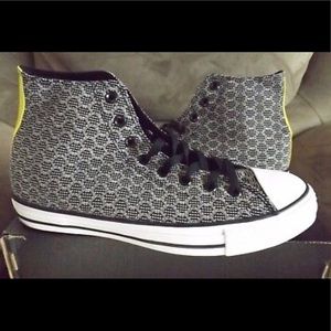 Black White Fresh Yellow Converses